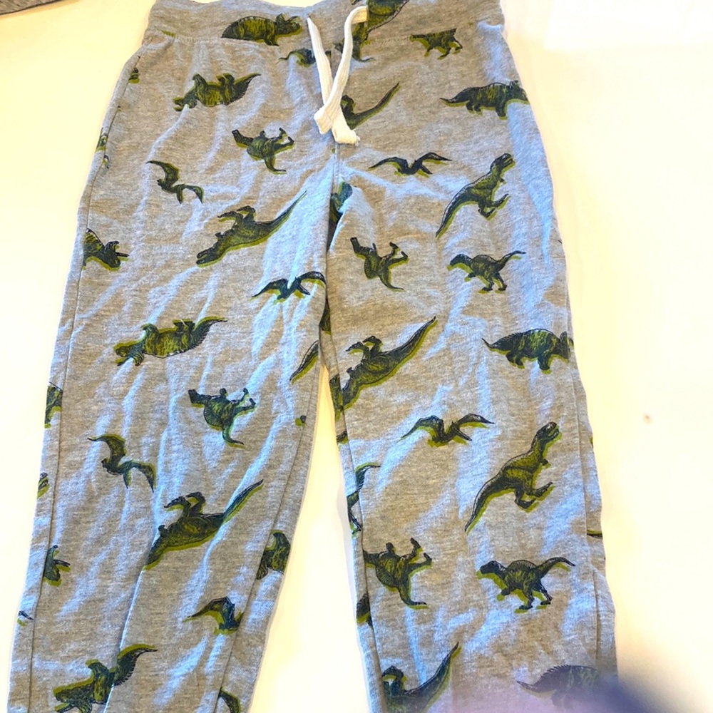 NWOT old navy 🦖 pants 💚🤍